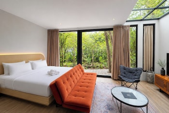 guru giri forest cabin studio villa include breakfast