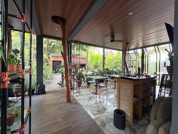 Guru Giri Forest Cabin Studio Villa (Include Breakfast),,2 star