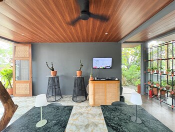 Guru Giri Forest Cabin Studio Villa (Include Breakfast),,2 star