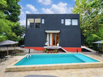 guru giri forest cabin studio villa include breakfast