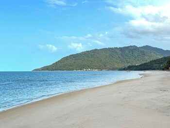 khanom