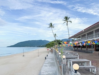khanom