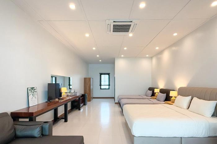 khanom paradise resort