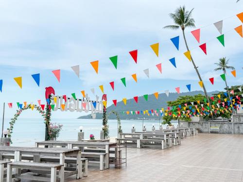 khanom paradise resort