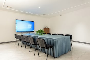 mant international hotel ancient whampoa anchorage scenic spot canton fair complex branch