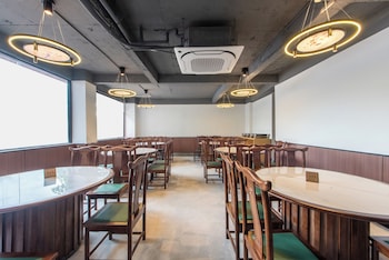 mant international hotel ancient whampoa anchorage scenic spot canton fair complex branch