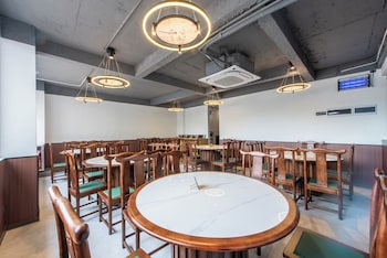 mant international hotel ancient whampoa anchorage scenic spot canton fair complex branch