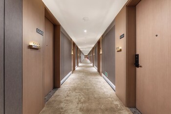 pin hotel guangzhou beijing road pedestrian street gongyuanqian metro station branch free deliver service to guangzhou baiyun international airport and free deliver service to canton fair complex during canton fair period