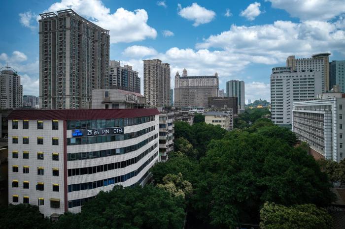 pin hotel guangzhou beijing road pedestrian street gongyuanqian metro station branch free deliver service to guangzhou baiyun international airport and free deliver service to canton fair complex during canton fair period