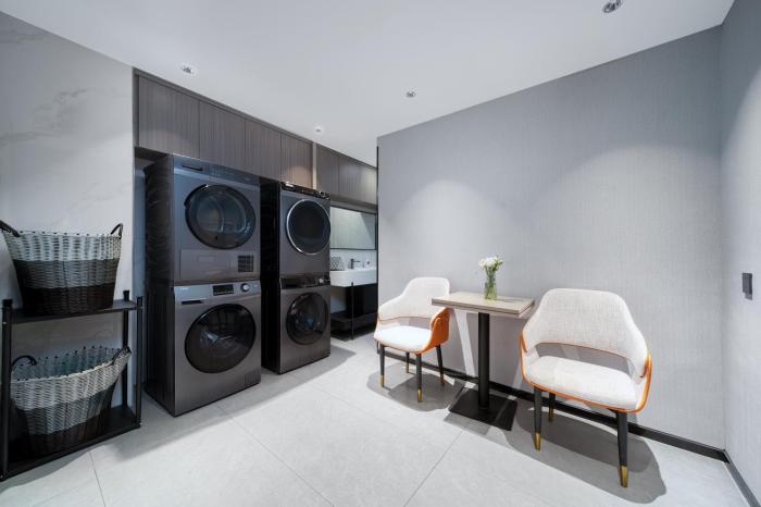 pin hotel guangzhou beijing road pedestrian street gongyuanqian metro station branch free deliver service to guangzhou baiyun international airport and free deliver service to canton fair complex during canton fair period