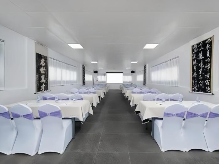 pin hotel guangzhou beijing road pedestrian street gongyuanqian metro station branch free deliver service to guangzhou baiyun international airport and free deliver service to canton fair complex during canton fair period