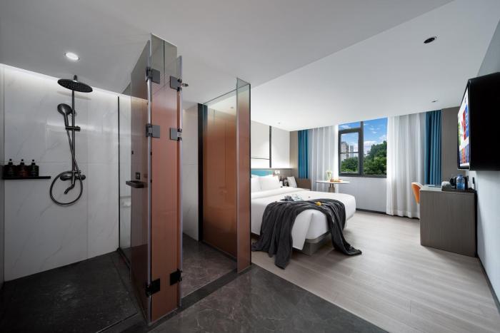 pin hotel guangzhou beijing road pedestrian street gongyuanqian metro station branch free deliver service to guangzhou baiyun international airport and free deliver service to canton fair complex during canton fair period