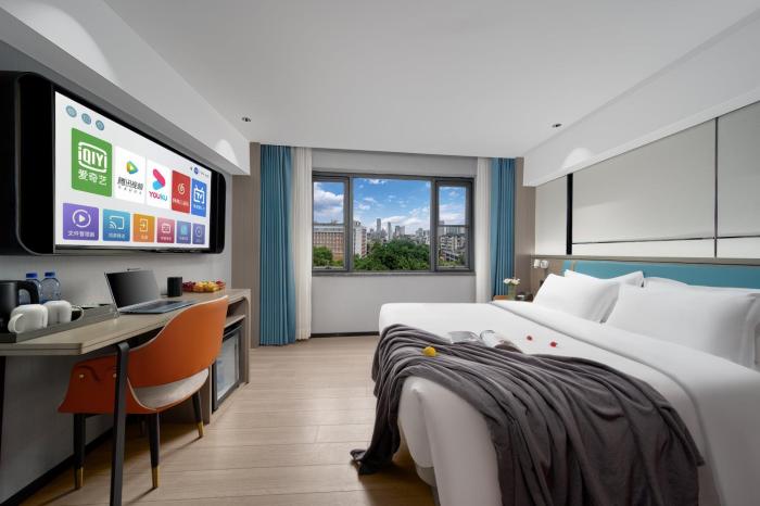 pin hotel guangzhou beijing road pedestrian street gongyuanqian metro station branch free deliver service to guangzhou baiyun international airport and free deliver service to canton fair complex during canton fair period