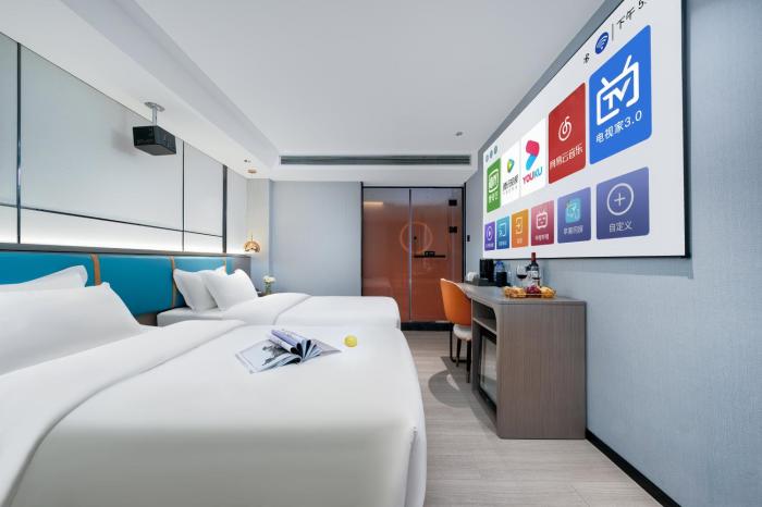 pin hotel guangzhou beijing road pedestrian street gongyuanqian metro station branch free deliver service to guangzhou baiyun international airport and free deliver service to canton fair complex during canton fair period