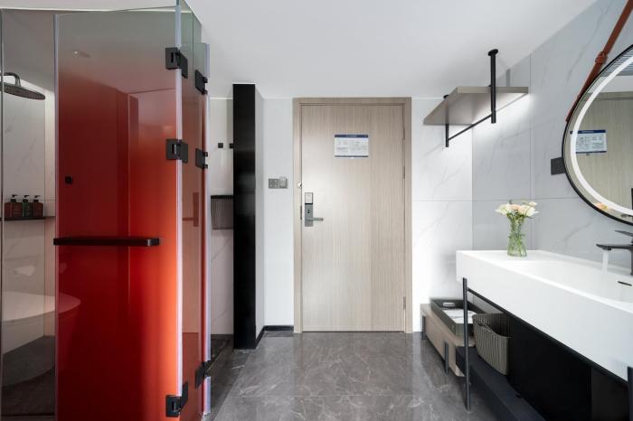 pin hotel guangzhou beijing road pedestrian street gongyuanqian metro station branch free deliver service to guangzhou baiyun international airport and free deliver service to canton fair complex during canton fair period