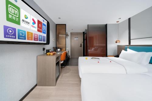 pin hotel guangzhou beijing road pedestrian street gongyuanqian metro station branch free deliver service to guangzhou baiyun international airport and free deliver service to canton fair complex during canton fair period