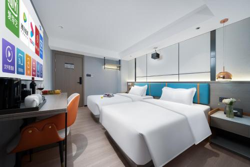 pin hotel guangzhou beijing road pedestrian street gongyuanqian metro station branch free deliver service to guangzhou baiyun international airport and free deliver service to canton fair complex during canton fair period