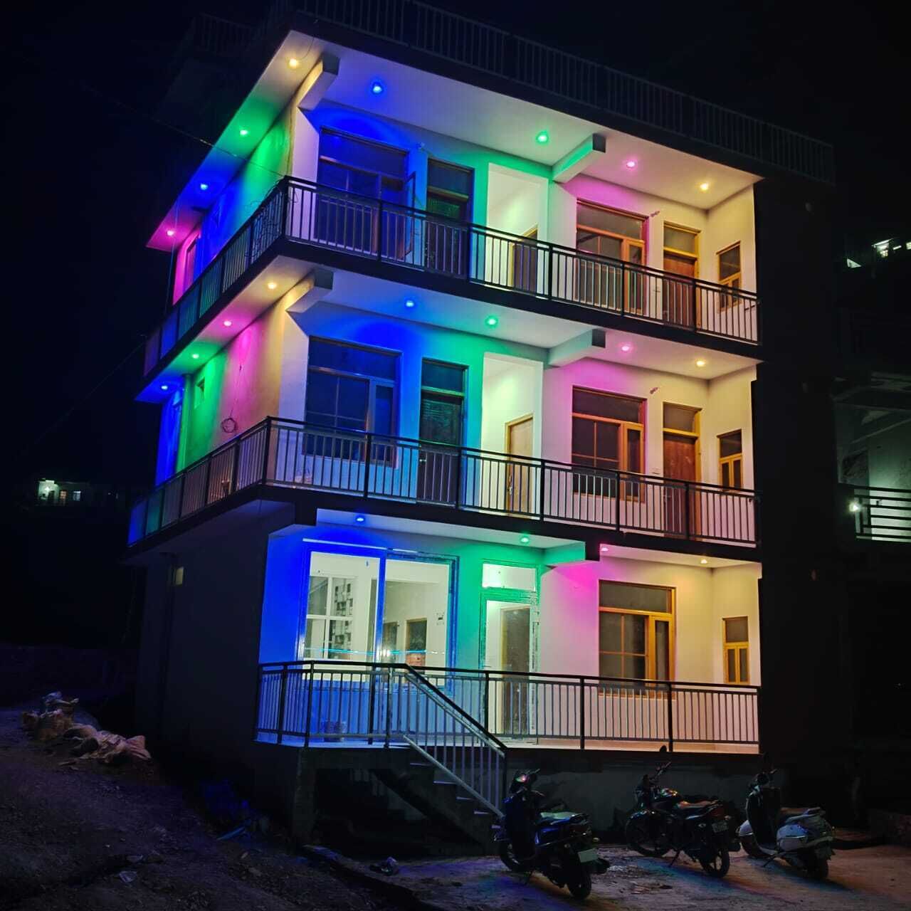 hotel maitri