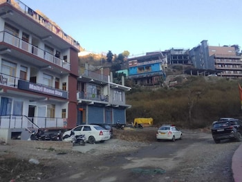 hotel maitri