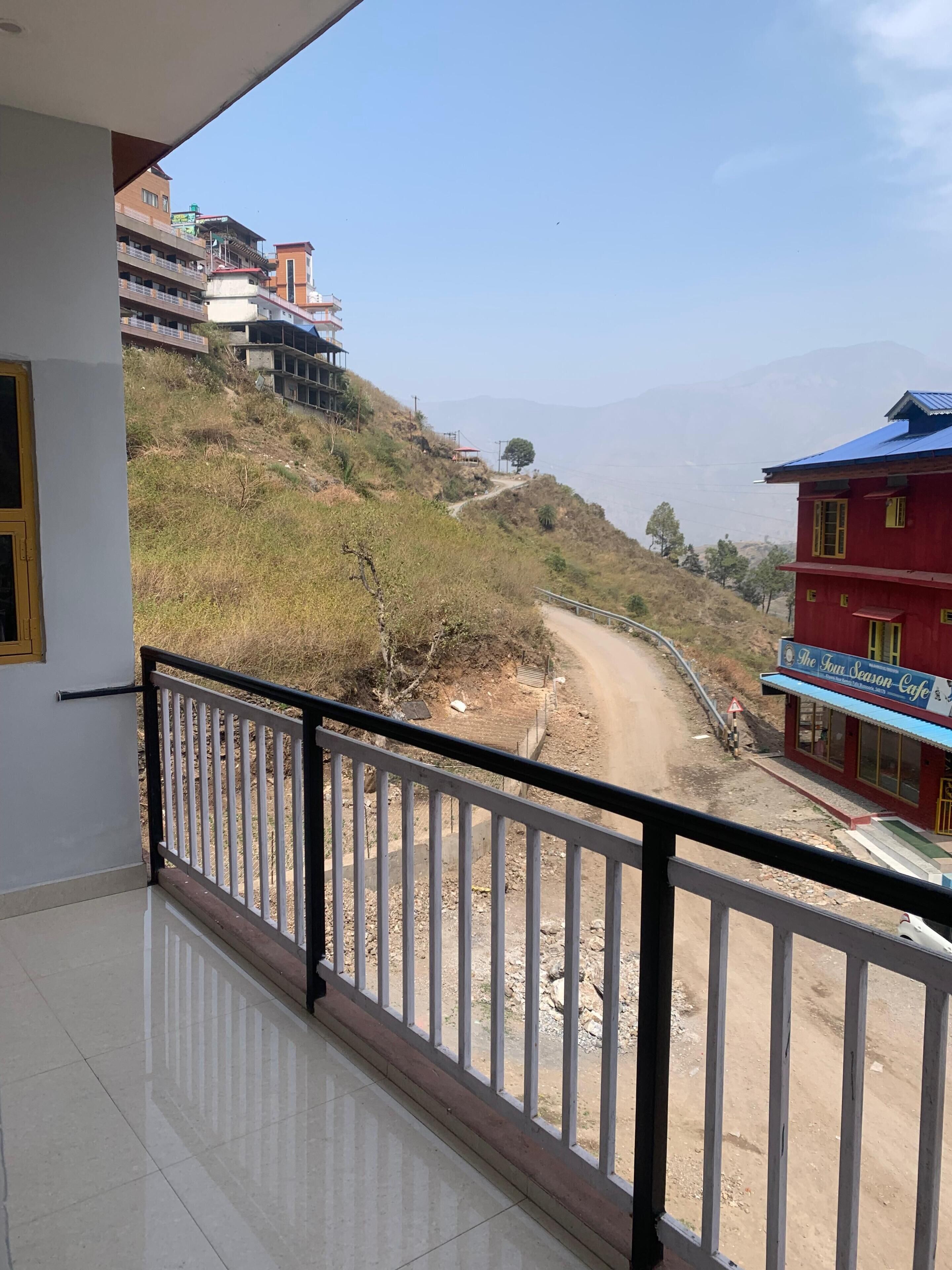 hotel maitri