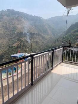 hotel maitri