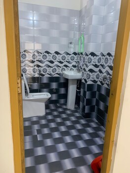hotel maitri