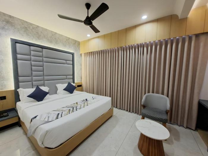 white panda hotels shree radhe
