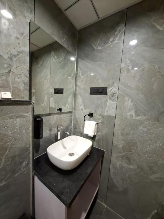 white panda hotels shree radhe