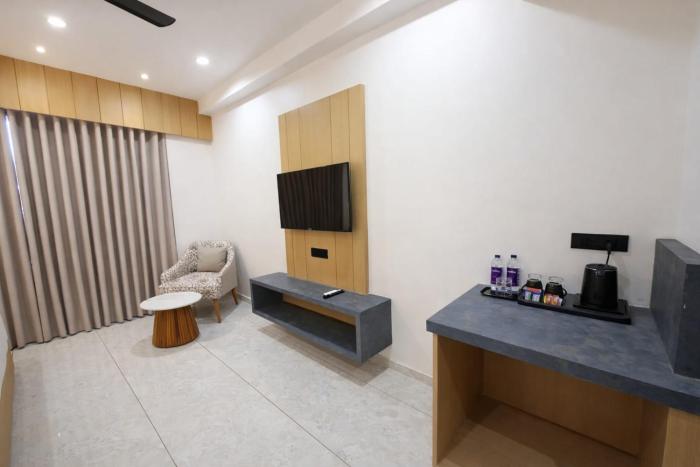 white panda hotels shree radhe