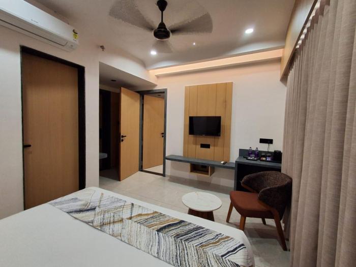 white panda hotels shree radhe
