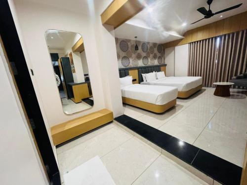white panda hotels shree radhe