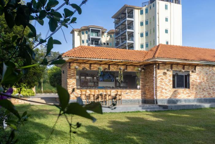 valley bloom hotel kyanja