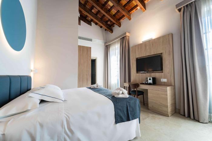 hotel san lorenzo catedral