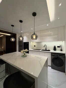 Peravi Residence,,5 star