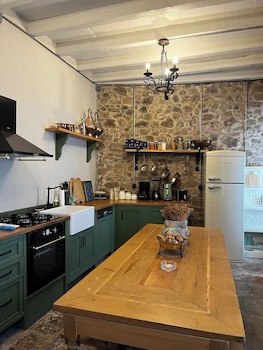 No4pergamon,,4 star