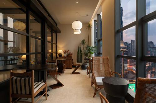 joyee sky city hotel chongqing jiefangbei