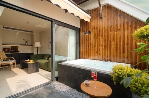 joyee sky city hotel chongqing jiefangbei