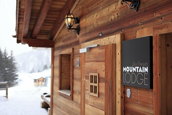 mountain lodge