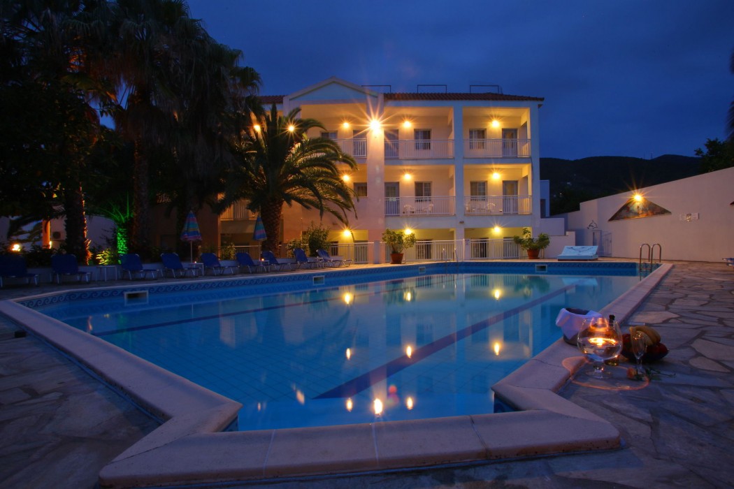dolphin hotel