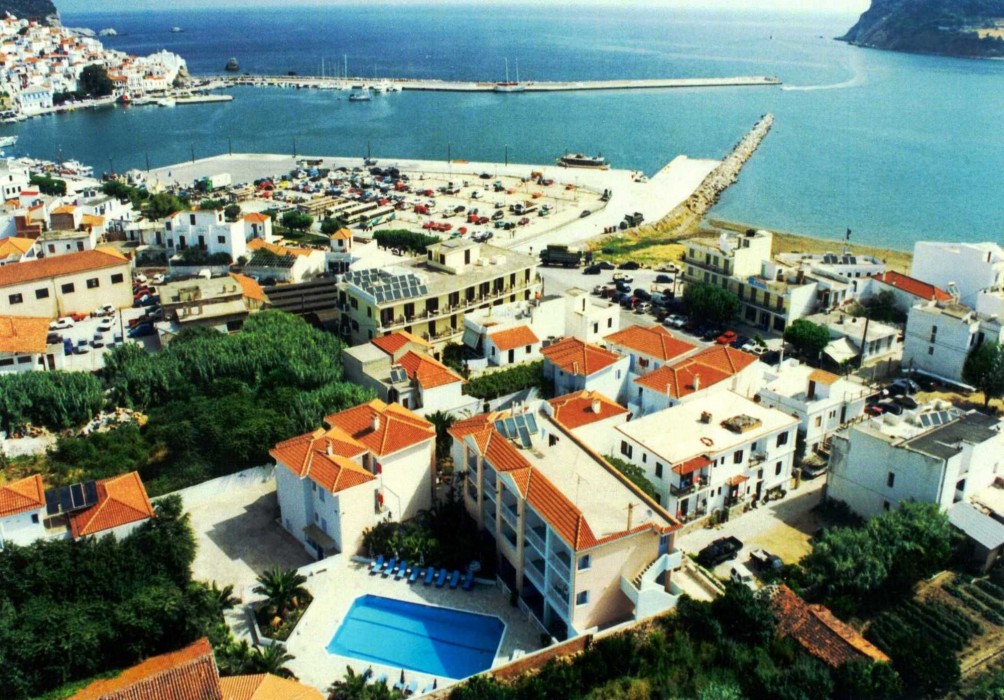 dolphin hotel