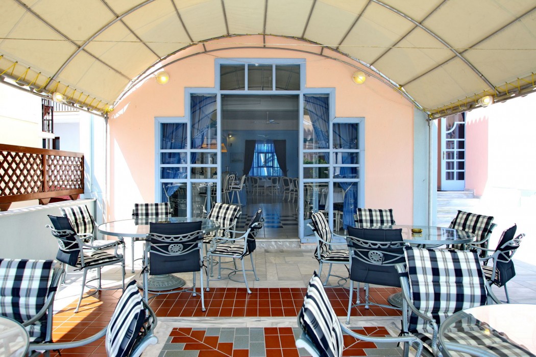 dolphin hotel