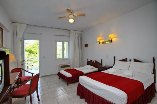dolphin hotel