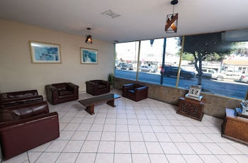 Hotel El Ejecutivo Tijuana,,2 star
