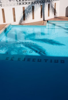 Hotel El Ejecutivo Tijuana,,2 star