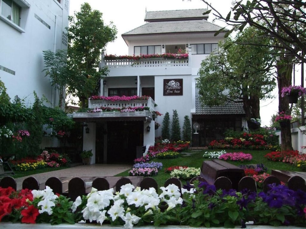 rachamankha flora house