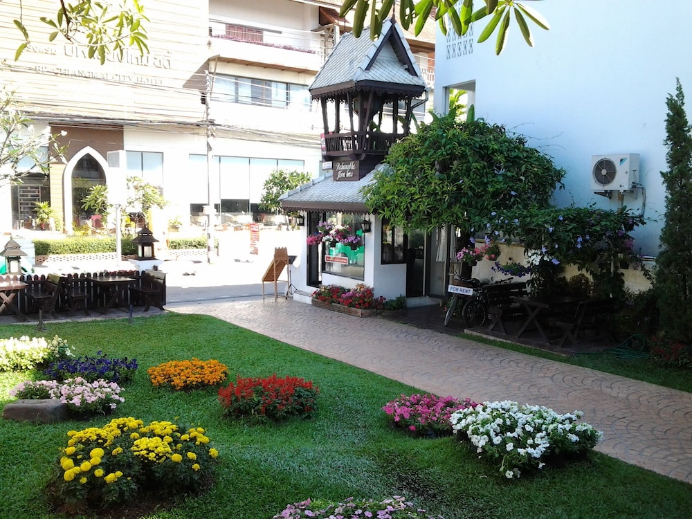 rachamankha flora house