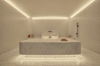 Six Senses London,,5 star