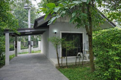 rayong valley resort