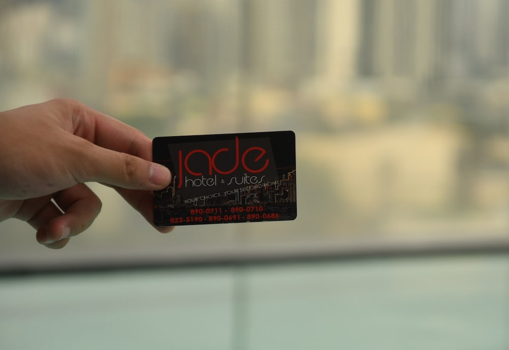 jade hotel and suites