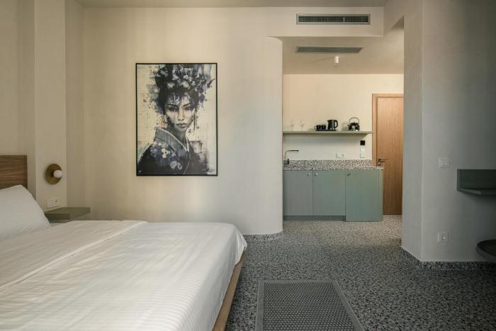fos luxury suites